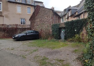 Garages / Parkings